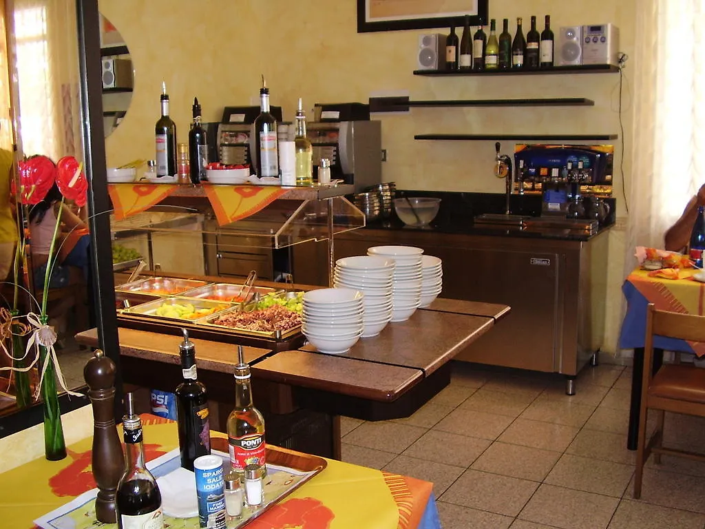 Hotel Villa Boschetti San Mauro Mare 3*,