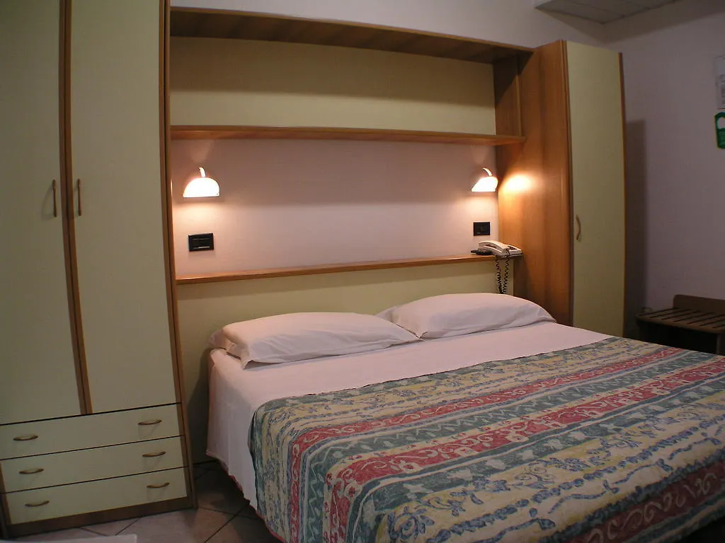 Hotel Villa Boschetti San Mauro Mare 3*,  Italien