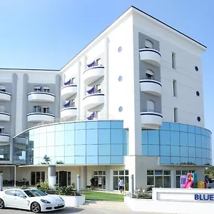 Hotel Blue Paradise
